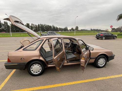 Ford Sierra 1.6 L