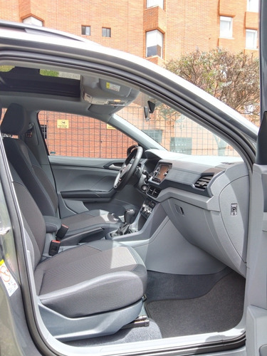 Imagen 9 de 14 de Volkswagen T-cross Trendline At Techo