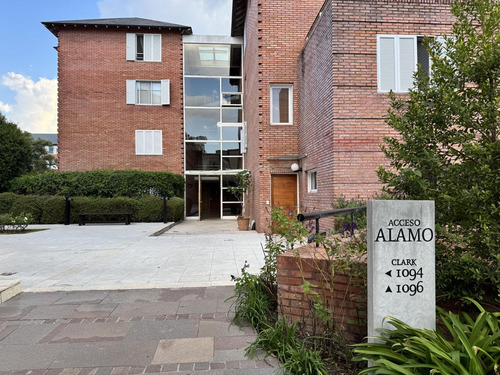 Venta Cochera Desc - Jardines De San Isidro 2 - Acc. Alamo