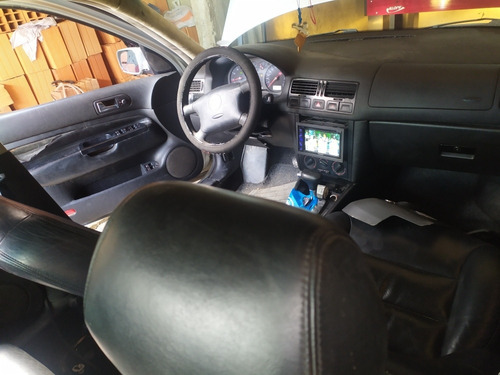 Volkswagen Bora 2001 2.0 Comfortline Aut. 4p