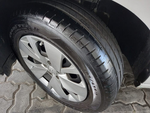 Volkswagen Polo 1.0 MPI MANUAL