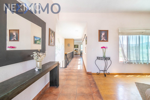 Imagen 2 de 23 de Casa En Venta En Privada Con Acceso Controlado En Pedregal De Vista Hermosa Queretaro
