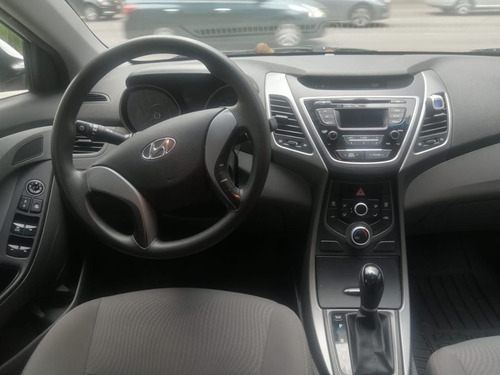 Imagen 11 de 11 de Hyundai Elantra 2016 1.8 Gls At