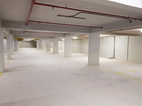 Imagen 4 de 25 de Parking Garage Cochera Flores 3 Subsuelos Pavillon San José