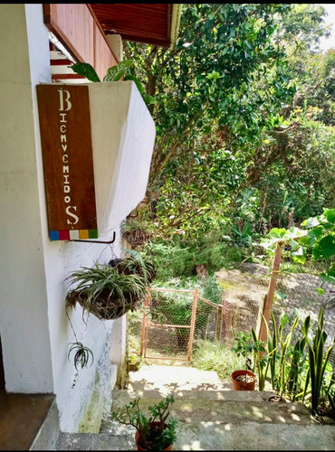 Se Vende Casa En Boconó, Sëctor Mosquey 2.200 M2 De Terreno 3h, 2b, 4 Ptos, Anexo Con Baño