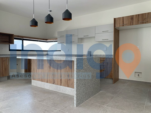 Imagen 14 de 30 de Casa En Venta En Lomas De Juriquilla (nueva)