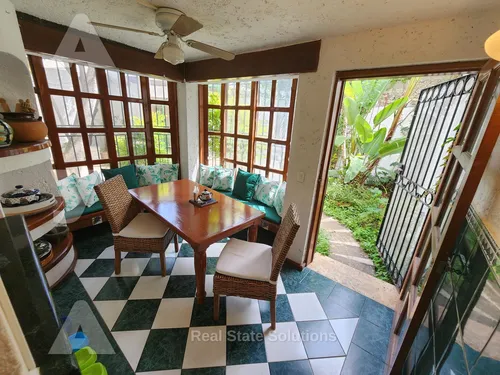 Casa En Venta, Estilo Mexicano, 7 Recámaras, Equipada, Pargo, Sm 3, Cancún