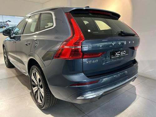 Volvo XC60 2.0 T8 Plus Recharge (Plug-In) 5P Hibrido