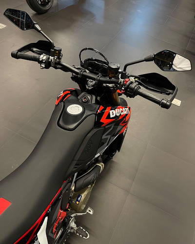 Ducati Hypermotard 698 Rve