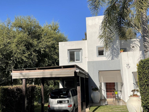 Imagen 1 de 20 de Villa Allende- Espectacular Housing De Categoría