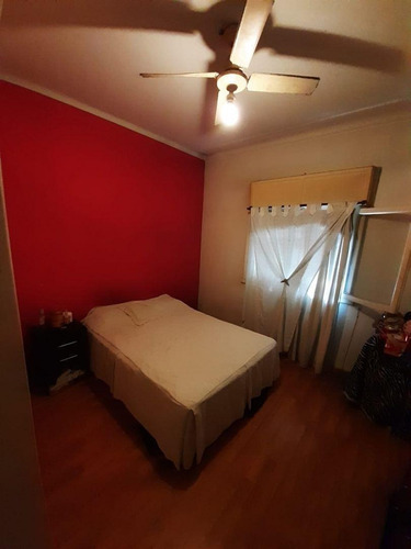 Vende Departamento Dos Ambientes 1° Piso Lomas Del Mirador