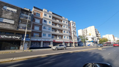 Venta De Departamento 2 Ambientes En Haedo,