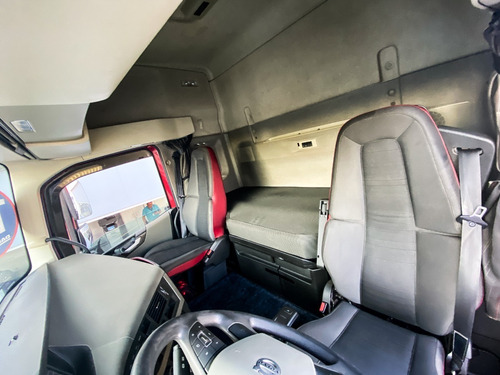Imagem 8 de 11 de Volvo Fh 460 Globetrotter 6x2 2019