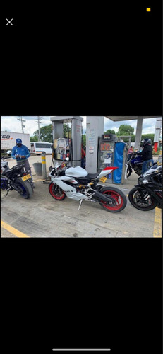 Ducati Panigale 899