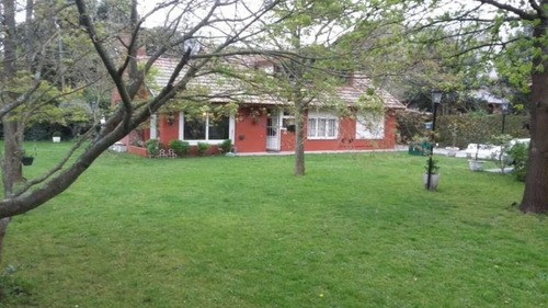 Imagen 13 de 17 de Excelente Chalet - Gran Jardin Perimetral