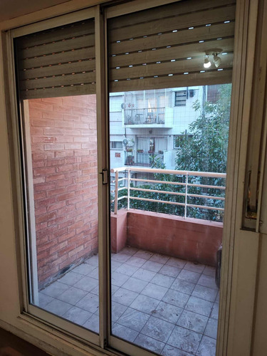 Alquiler Recoleta. 2amb. P. De Melo 2900. No Mascotas. A/p.
