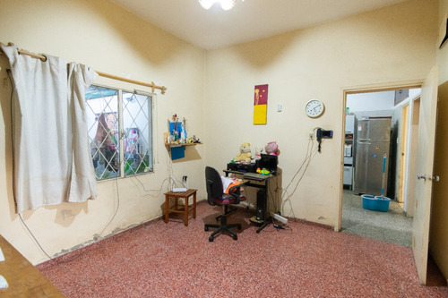 Venta Casa Atahualpa, 3 Dorm, 1 Baño, Cochera X 3, Jardín Y Patio C/parrillero