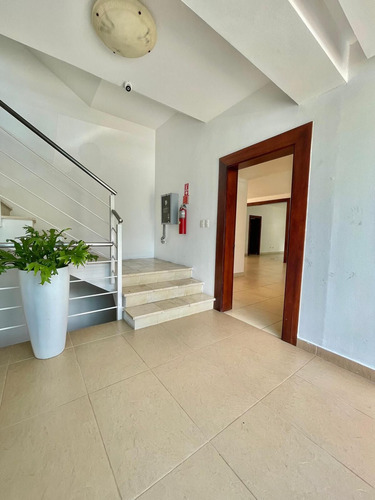 Apartamento De Venta En La Trinitaria, Santiago