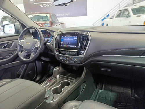 2020 Traverse Lt