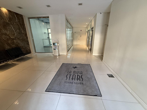 Oficina En Venta En Colegiales