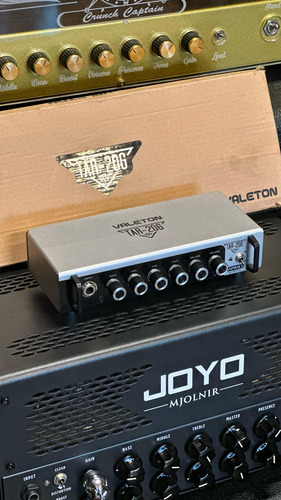 Valeton Tar-20g Cabeçote Amp De Guitarra -maismusika Branco (Usado)