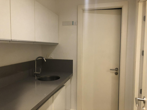 Oficina En Alquiler De 120 M2 En Punta Carretas