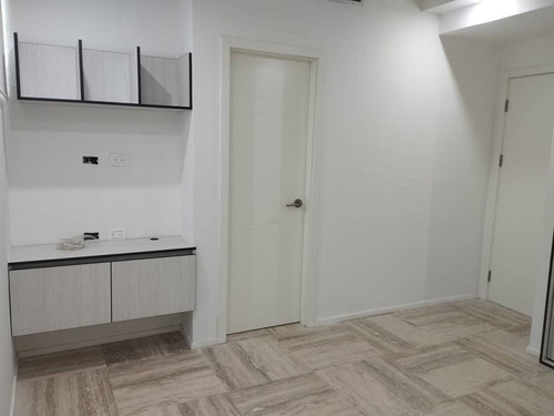 Apartamento En Venta En Conjunto Residencial Club De Playa. Lechería Anzoátegui