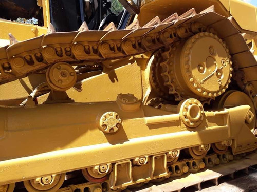 Caterpillar D6n
