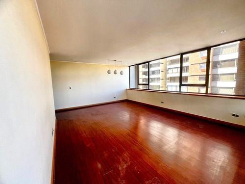 Departamento En Arriendo De 4 Dorm. En Las Condes