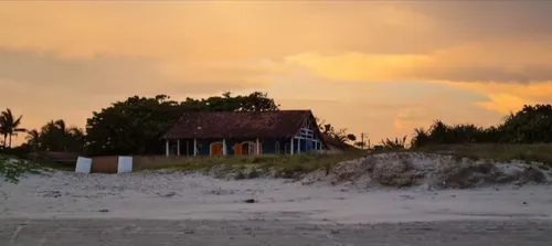 Casa Na Praia Da Juréia, Pé Na Areia, Com Piscina, Frente Ao Mar. Sítio À Beira-mar!