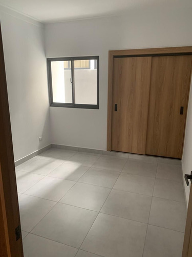 Apartamento Venta 2da Con Terraza A Estrenar
