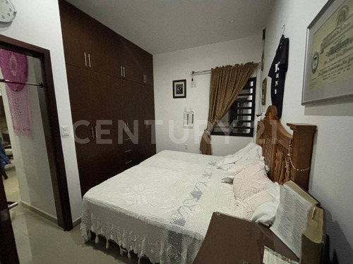 Casa En Venta En Remate En Punta Norte, Colima