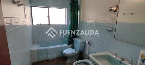 Casa En Venta De 3 Dorm. En Viña Del Mar