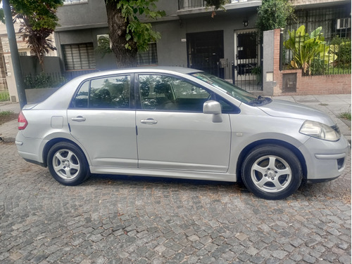Nissan Tiida 1.8 Acenta
