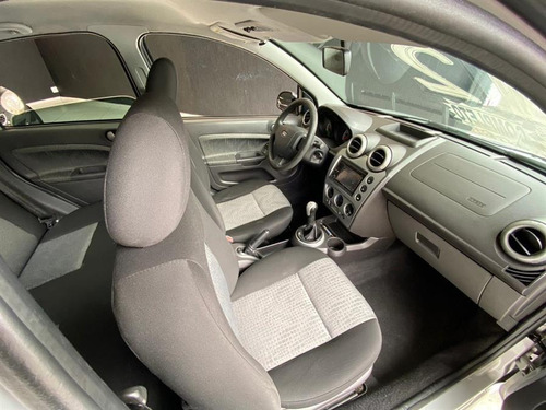 Ford Fiesta Sedan 1.6 Rocam (flex) Flex Manual