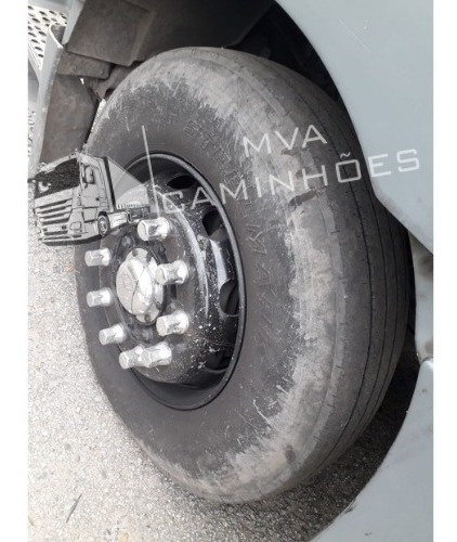 Imagem 13 de 13 de Caminhão Mercedes 2035 - 4x2 T