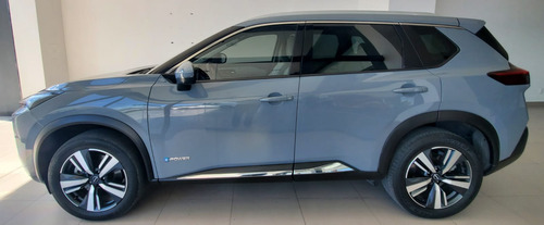 Nissan X-Trail e-POWER PLATINUM 2 ROW'25