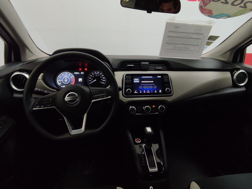 Imagen 12 de 15 de Nissan Versa 2020
