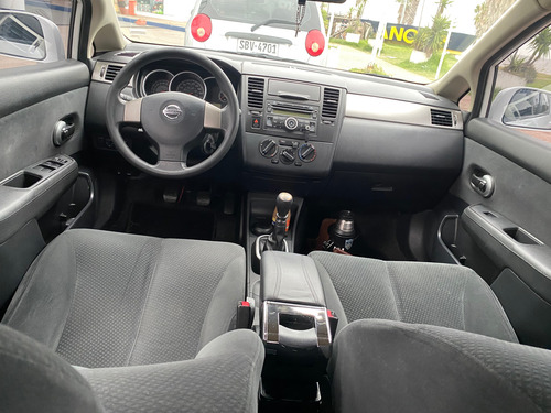 Nissan Tiida 1.8 Sense Sedan Mt
