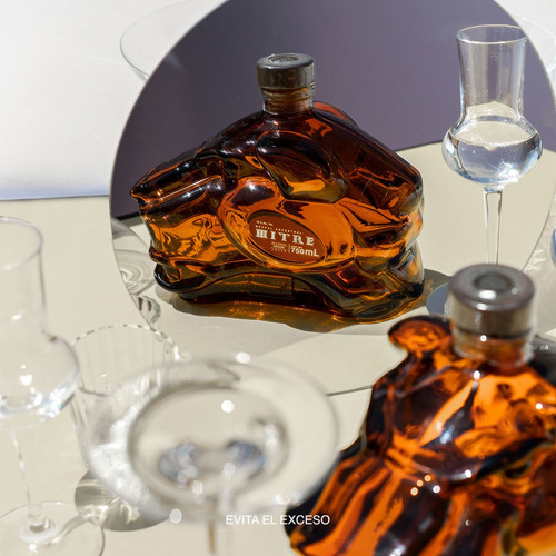 Imagen 5 de 6 de Mezcal Mitre Ancestral Destilado En Olla De Barro 750 Ml