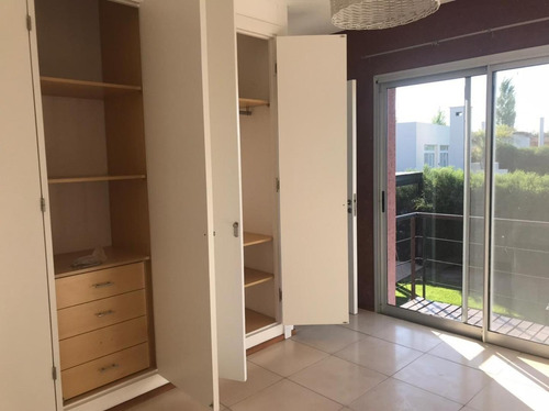 Imagen 6 de 30 de Excelente Casa Sobre Lote Central