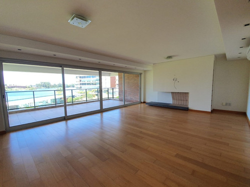 Venta, 4 Dormitorios , 260 Metros, Hermosas Vistas!!