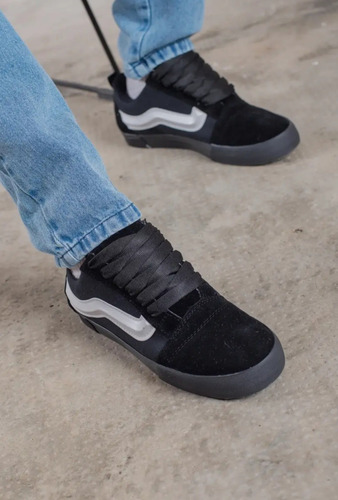Zapatillas Urbanas Clásicas Lona Gamuza Aplique 3d Van Knu