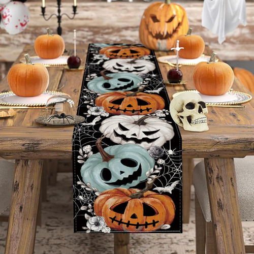 Camino De Mesa De Halloween Con Calabazas Y Telaraña