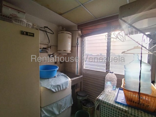 #*25-19622 Amplio Apartamento En Venta En La Urbanizacion El Parque Este De Barquisimeto, Lara. Adelaida Armeya