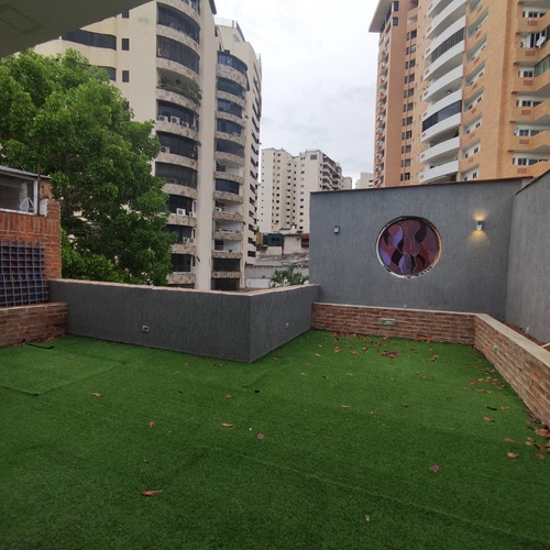 Imagen 17 de 18 de Townhouse En El Parral - Saul Osío