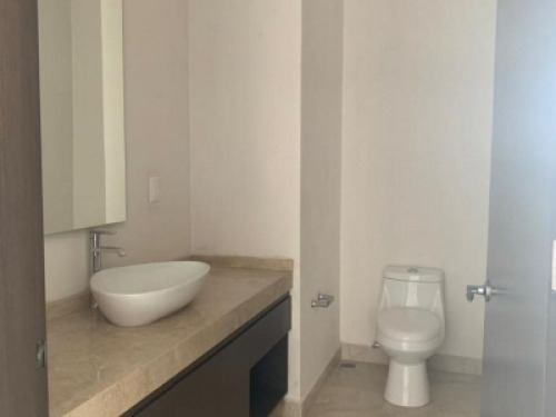 Departamento En Venta Bosque Real .