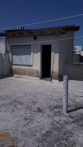 Imagen 8 de 11 de Local Con Vivienda En Venta En Villa Dominico