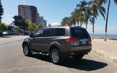 Imagen 5 de 16 de Mitsubishi Montero Sport