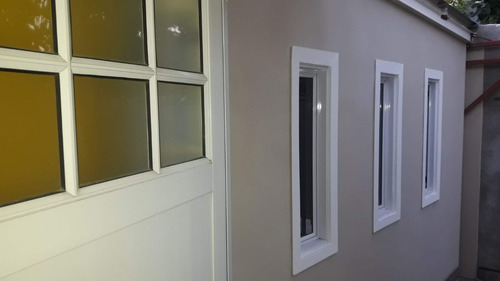 Venta De Casa Dos Dorm. + Dorm Y Baño De Servicio